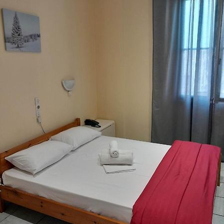 Ikaros Hotel Piraeus Luaran gambar